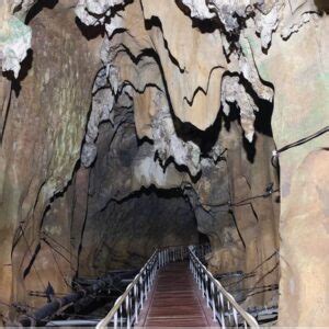 Der Gua Kelam: Ein mystisches Kalkgestein und ein Paradies für Fotografen!